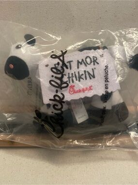 Chick-fil-A cow plush toy with black spots #chickfila #plush